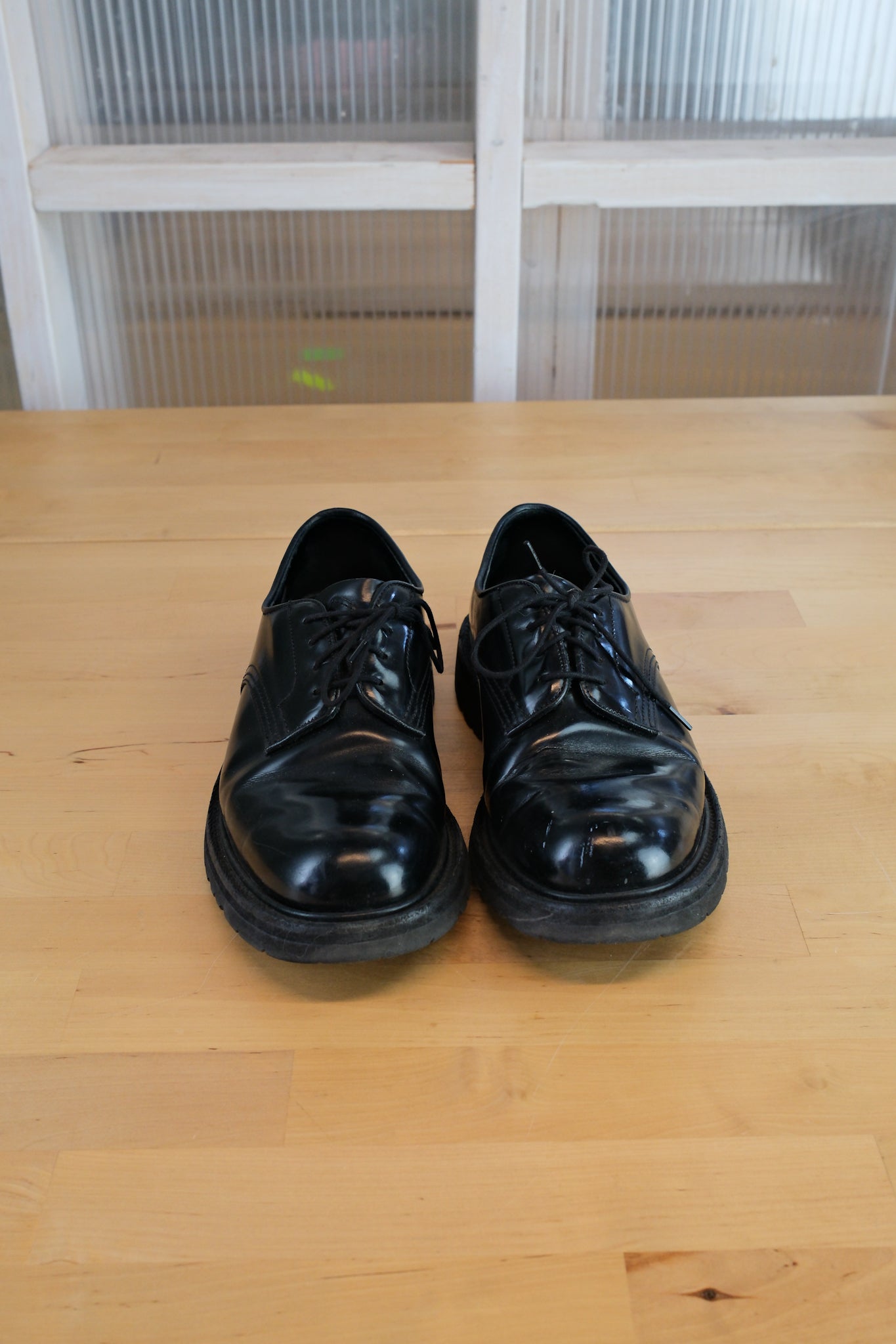 Evan Kinori - Tramping Shoe - Bookbinder Leather