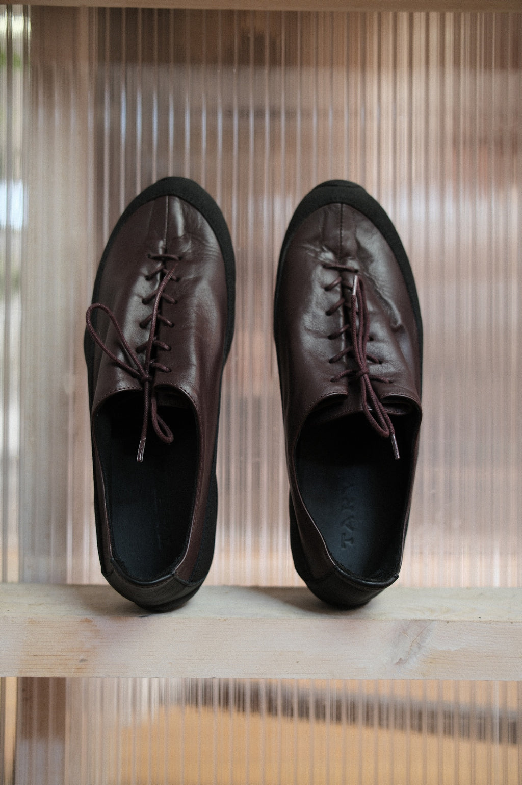 tarvas - Wanderer - Plum Leather
